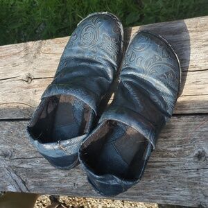 Boc Size 7 Clogs